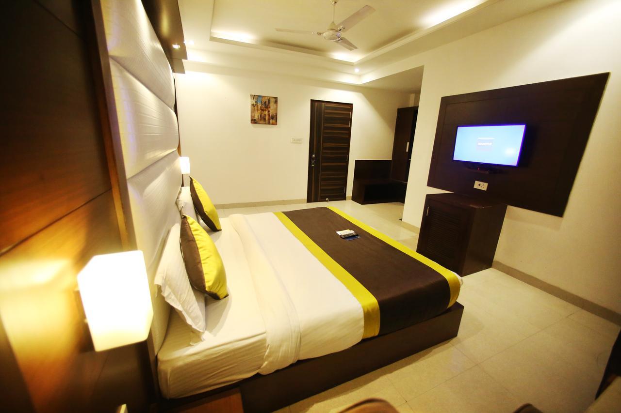 Hotel Aero Star Near Delhi Airport New Delhi Buitenkant foto